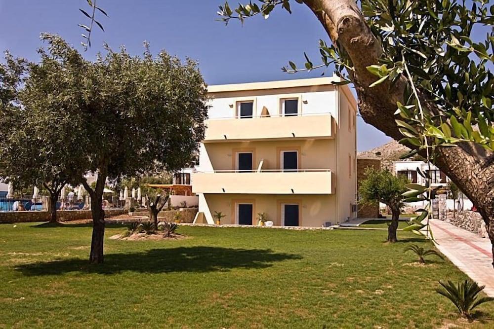 Lindos Blue Sky Aparthotel Exterior foto