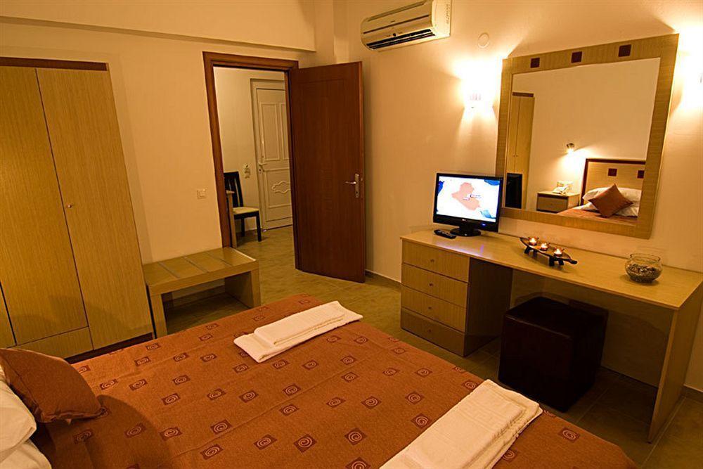 Lindos Blue Sky Aparthotel Exterior foto